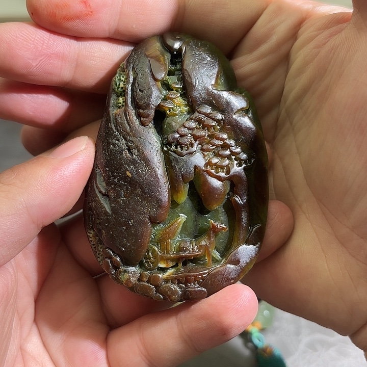 颈饰未镶嵌和田玉人****注