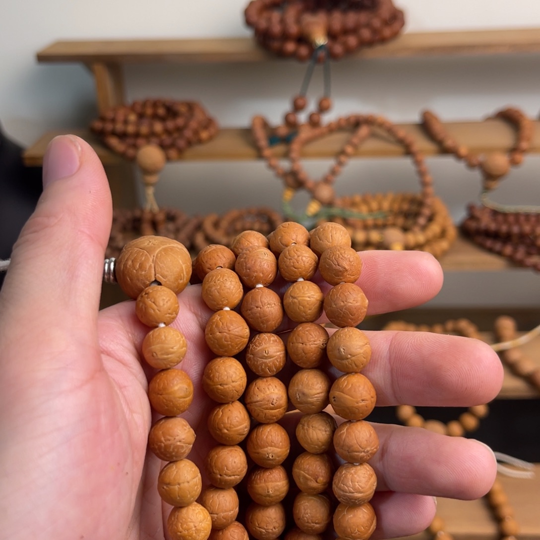 L***c凤眼菩提吊坠凤眼108