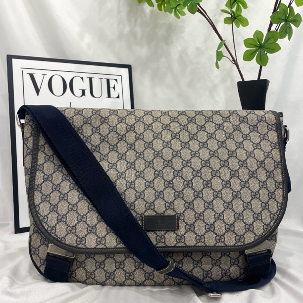 95新 GUCCI/古驰 翻盖斜挎邮差包/15520