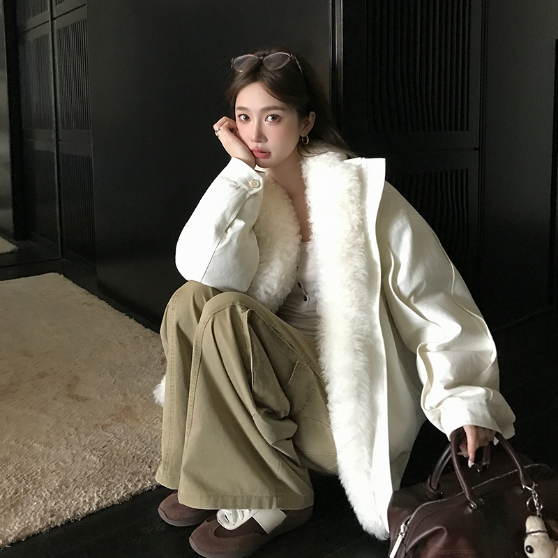 LMOMO 北岛日记半卷托卡毛领90鹅绒羽绒服工装派克服皮草冬F8009