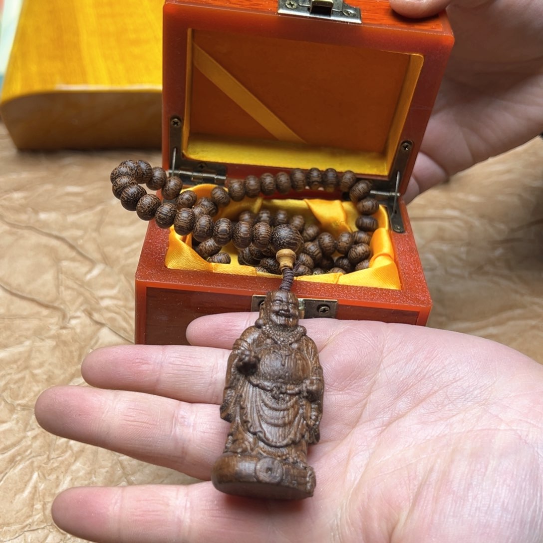 大叶紫檀（黑酸枝木类）