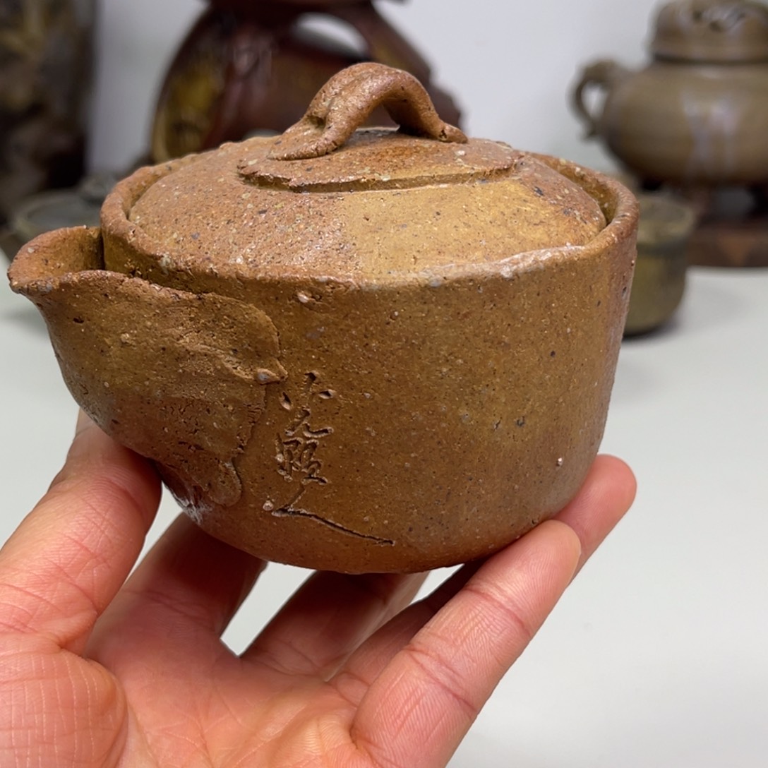 备前烧作品（光显人有窑裂