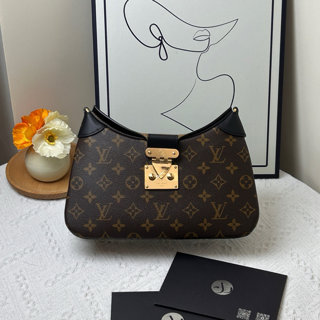99新 LouisVuitton/路易威登 新款牛角包 芯片款/JWC312
