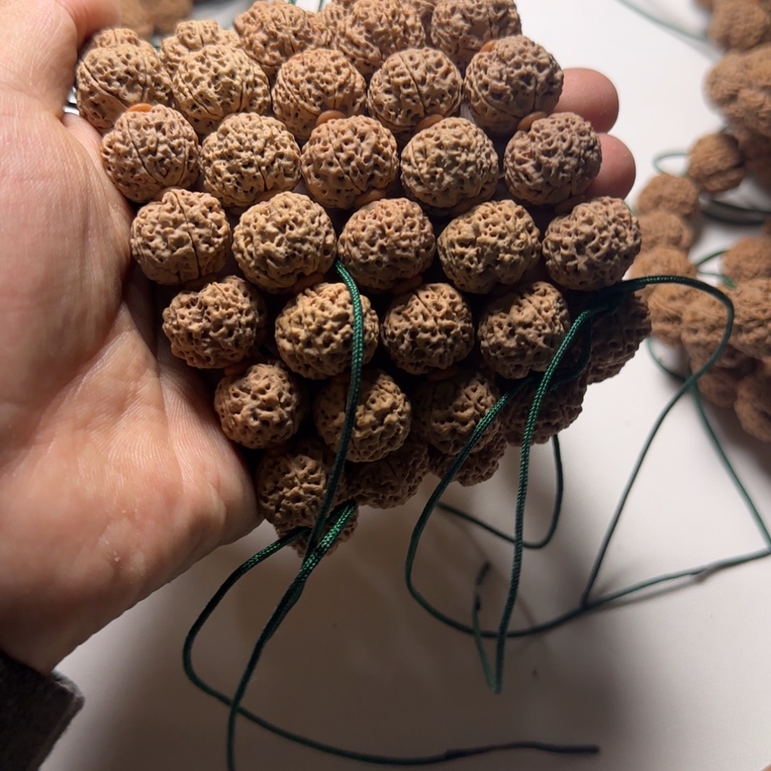 手串金刚菩提17到18尺寸针孔蜂王