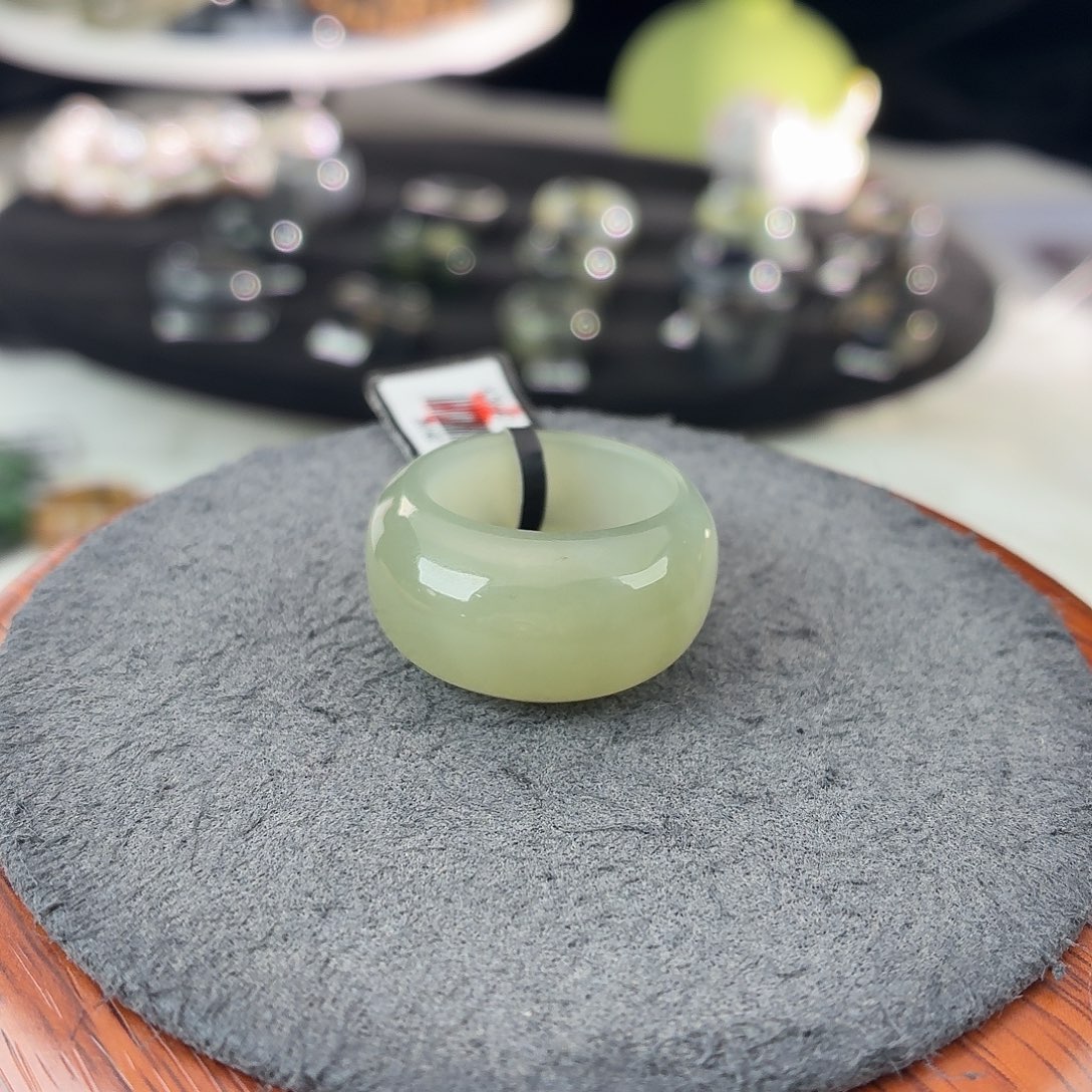 和田玉未镶嵌戒指b165晴水馒头17.3不退换