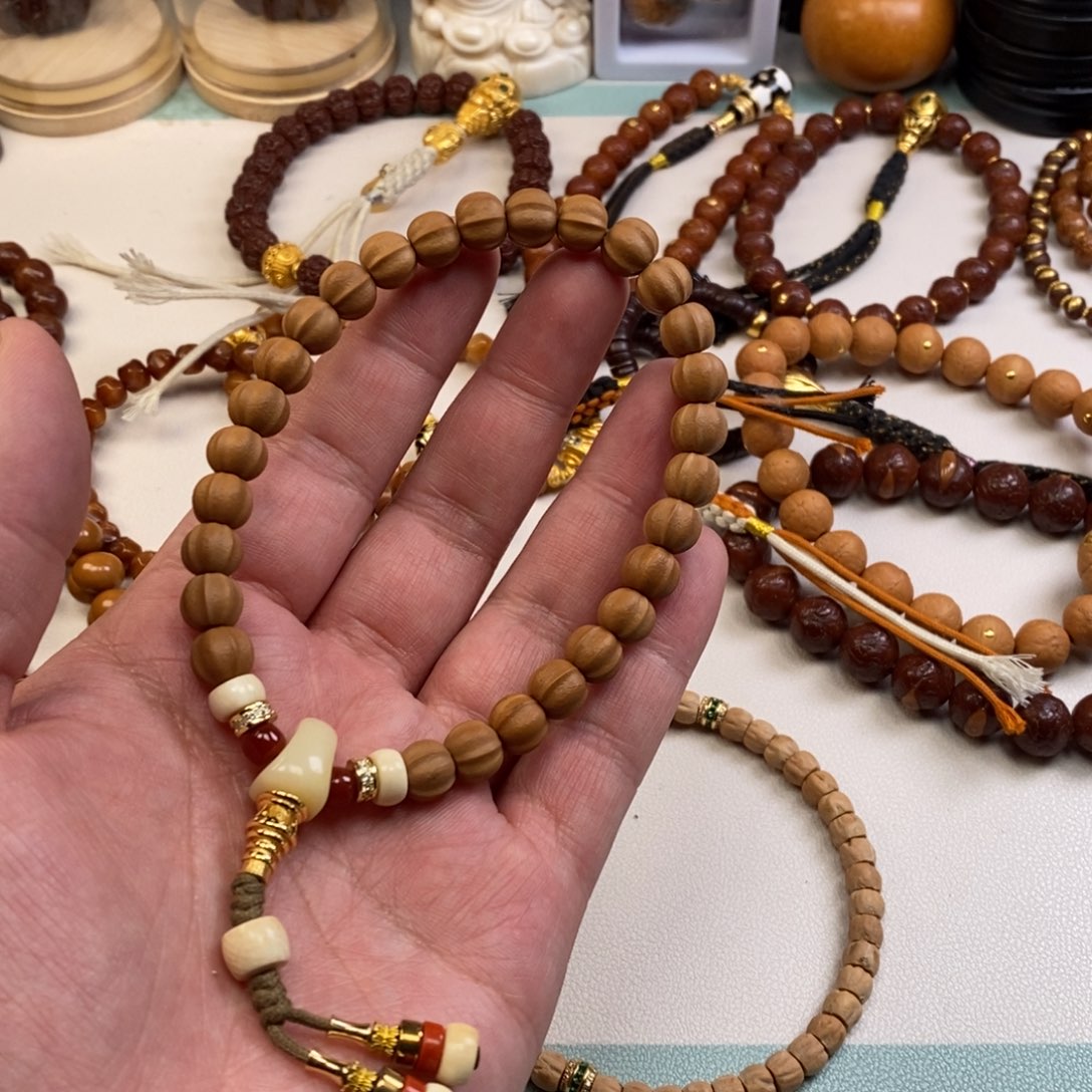 吊坠猴头核桃。。。。。。。。。