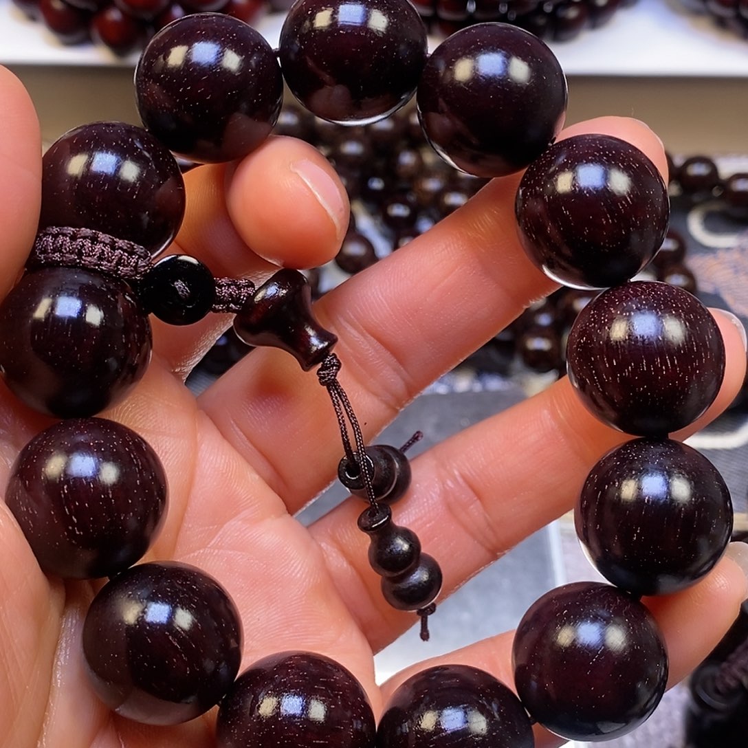 檀香紫檀（小叶紫檀）*️1.8/13多星