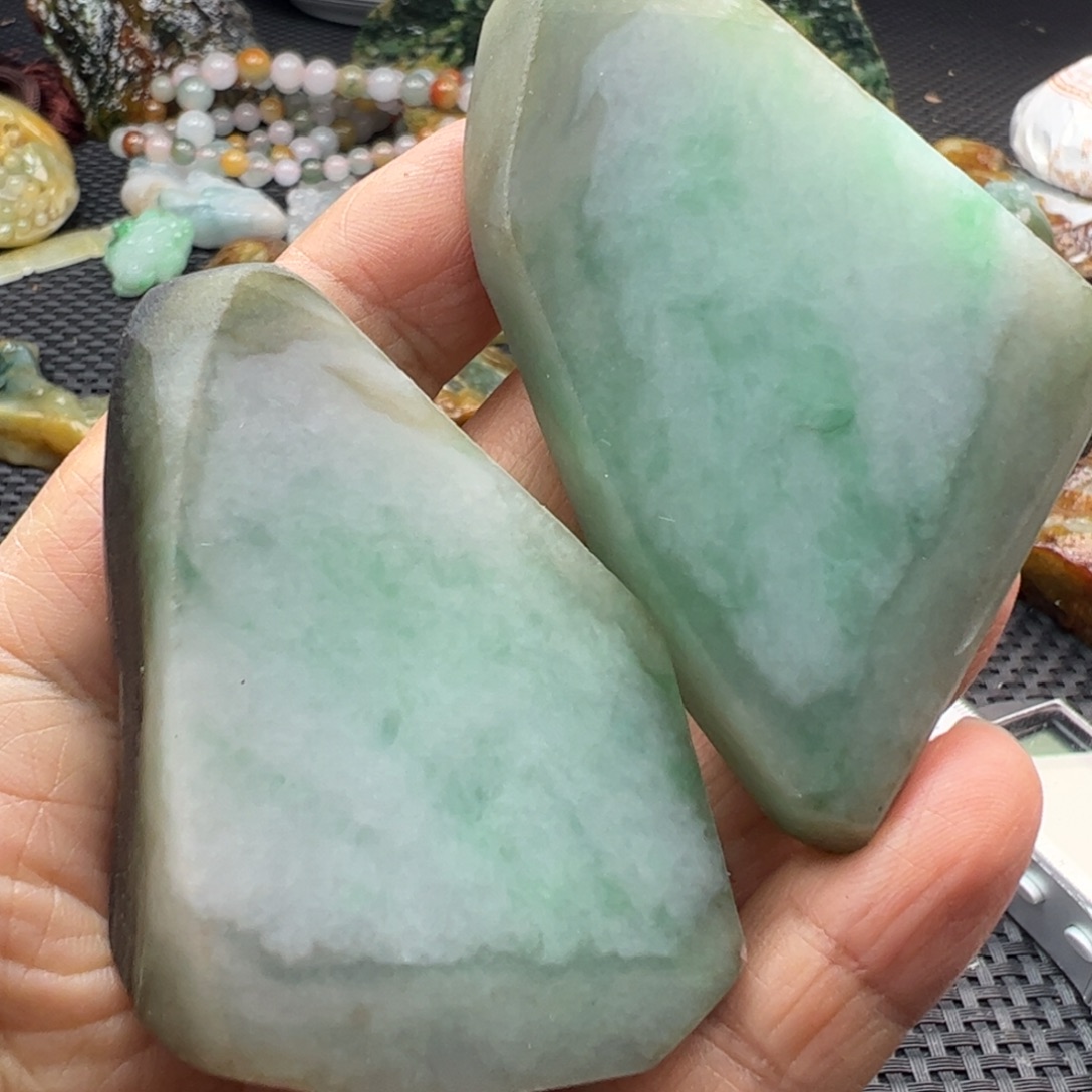 翡翠裸石缅甸翡翠