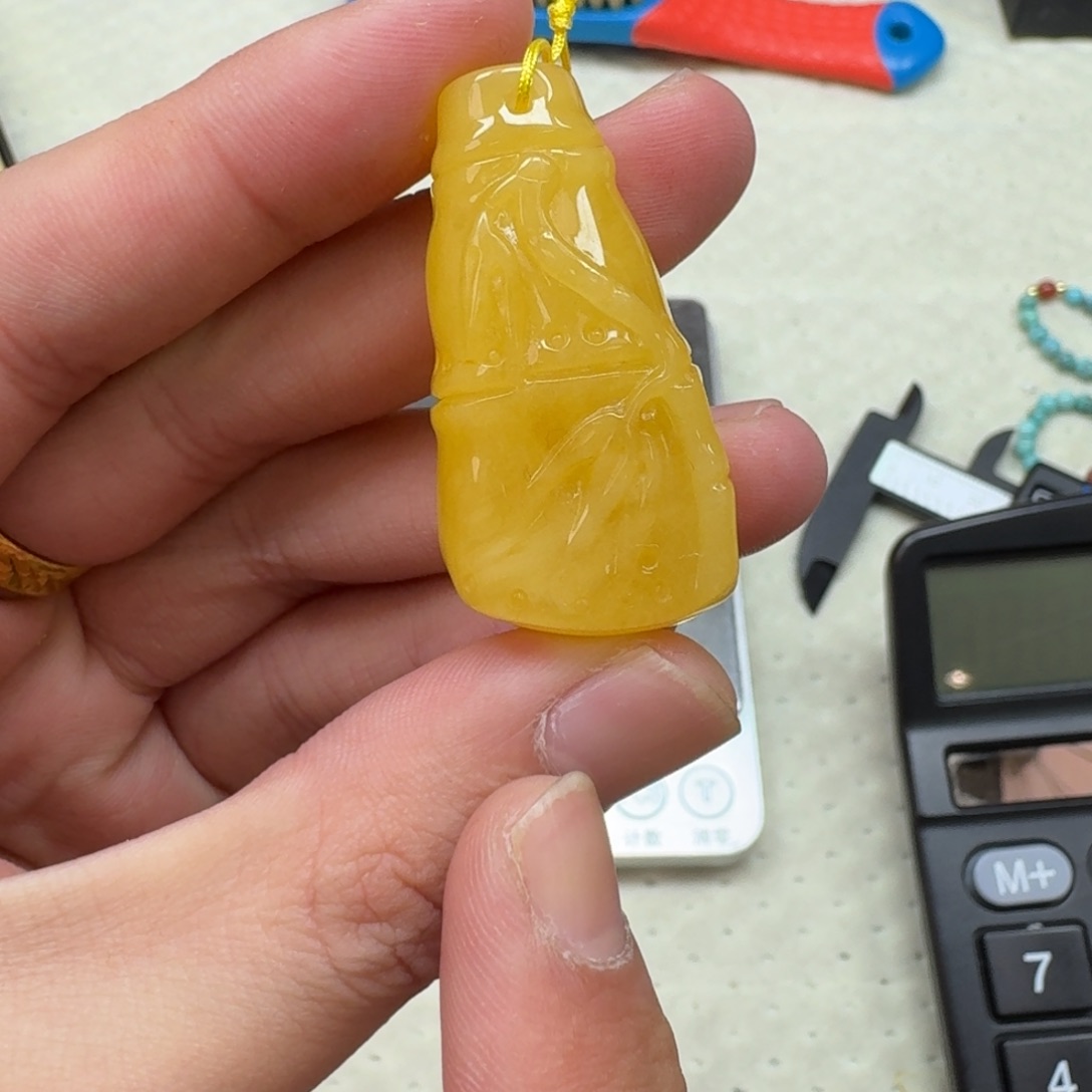 琥珀未镶嵌珠宝奇石525