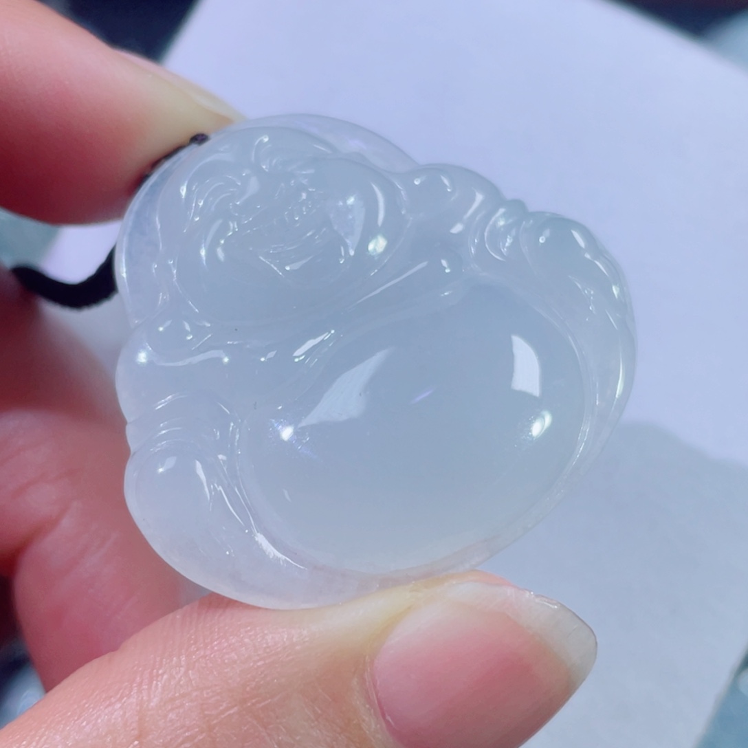 翡翠颈饰未镶嵌佛公