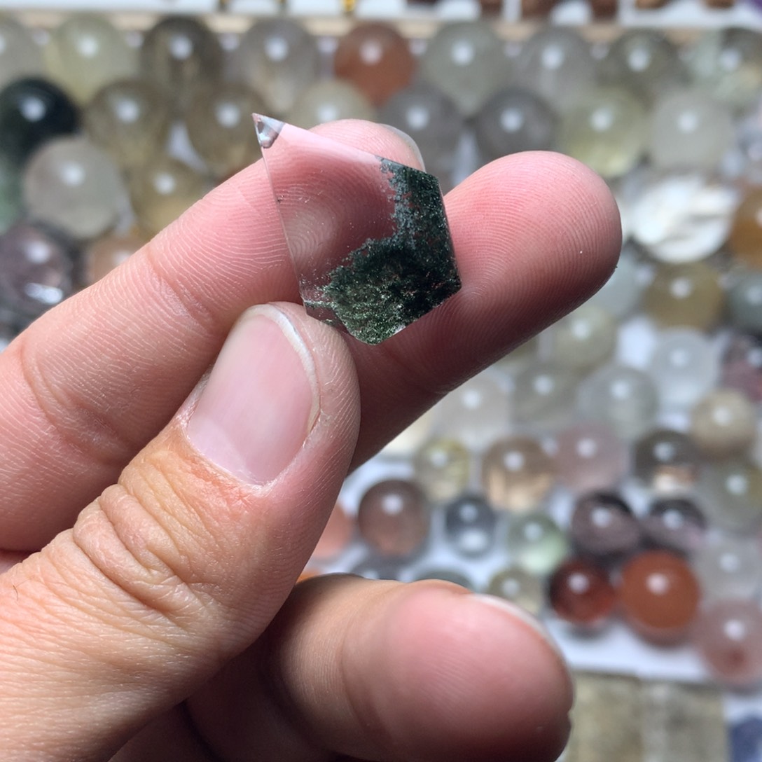 水晶珠宝半成品未镶嵌绿幽灵吊坠