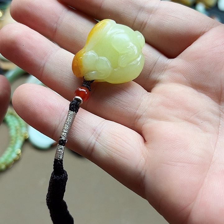 未镶嵌和田玉挂件青*