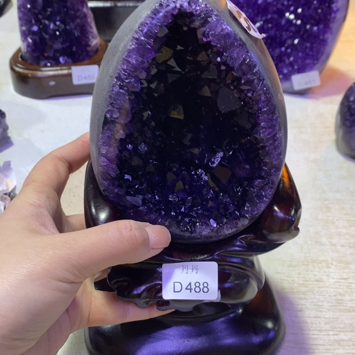 水晶摆件未镶嵌阿***?摆件