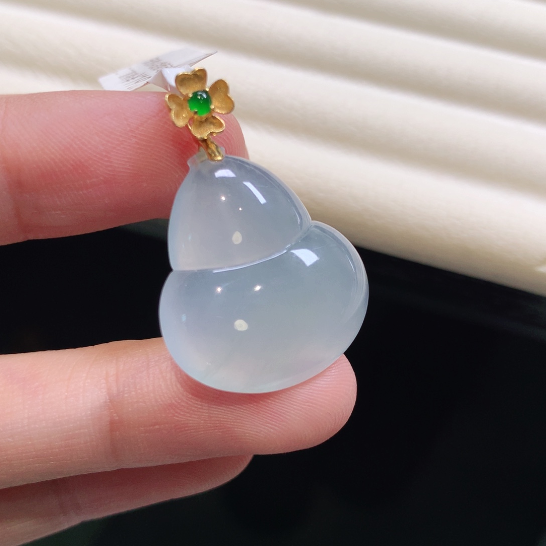 翡翠颈饰18K金镶嵌葫芦