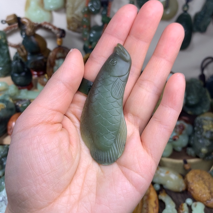 岫岩河磨玉（透闪石质玉）吊坠未镶嵌