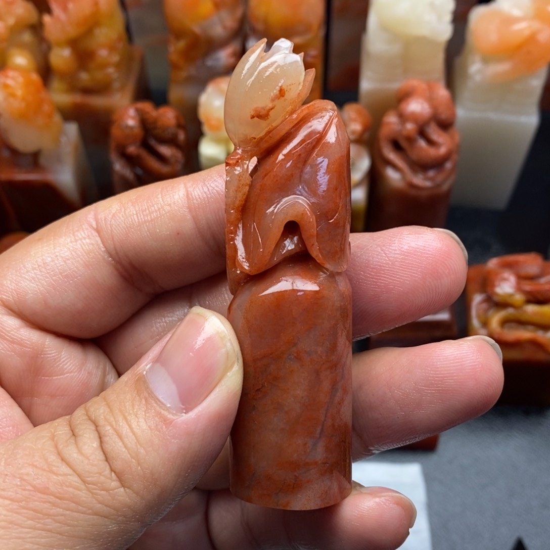 寿山石印石老挝巧雕 荷花