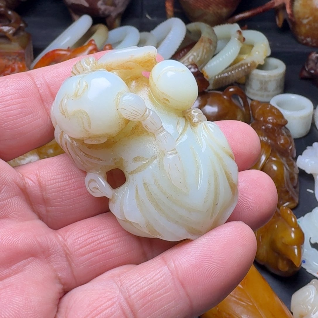 和田玉挂件未镶嵌