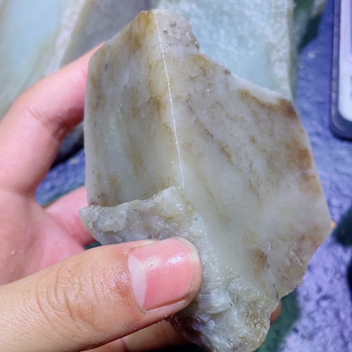 和田玉未镶嵌珠宝半成品