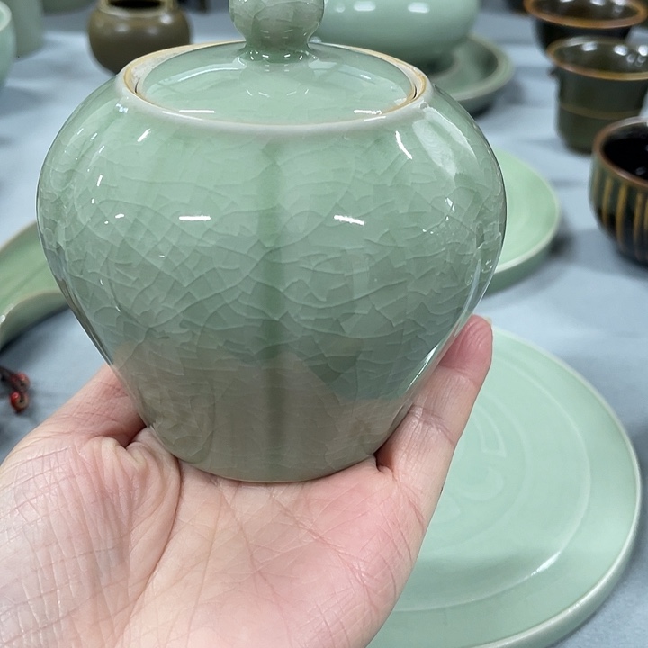 其他原矿汝瓷青绿釉茶叶罐