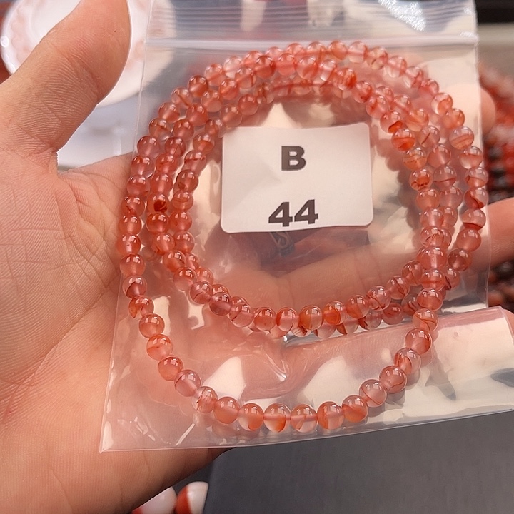 南红玛瑙未镶嵌多样性发货默认微瑕称重6mm