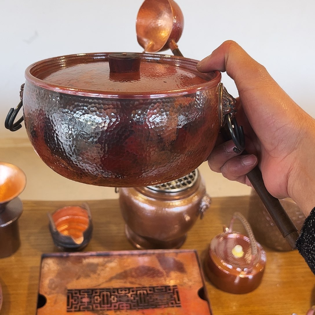 煮茶器荣手工锻打工艺