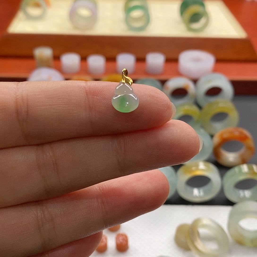 ****～定制翡翠未镶嵌翡翠