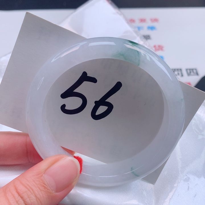 翡翠手镯未镶嵌正