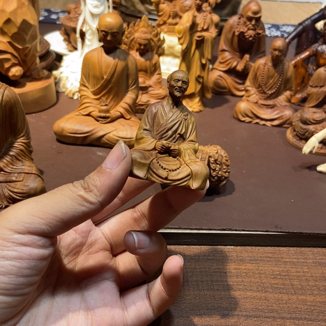 自***在核桃木/黑胡桃（胡桃木）