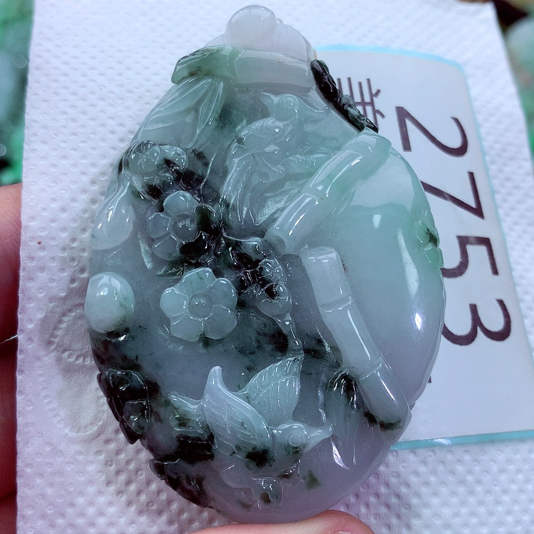 吊坠(不含链)未镶嵌翡翠