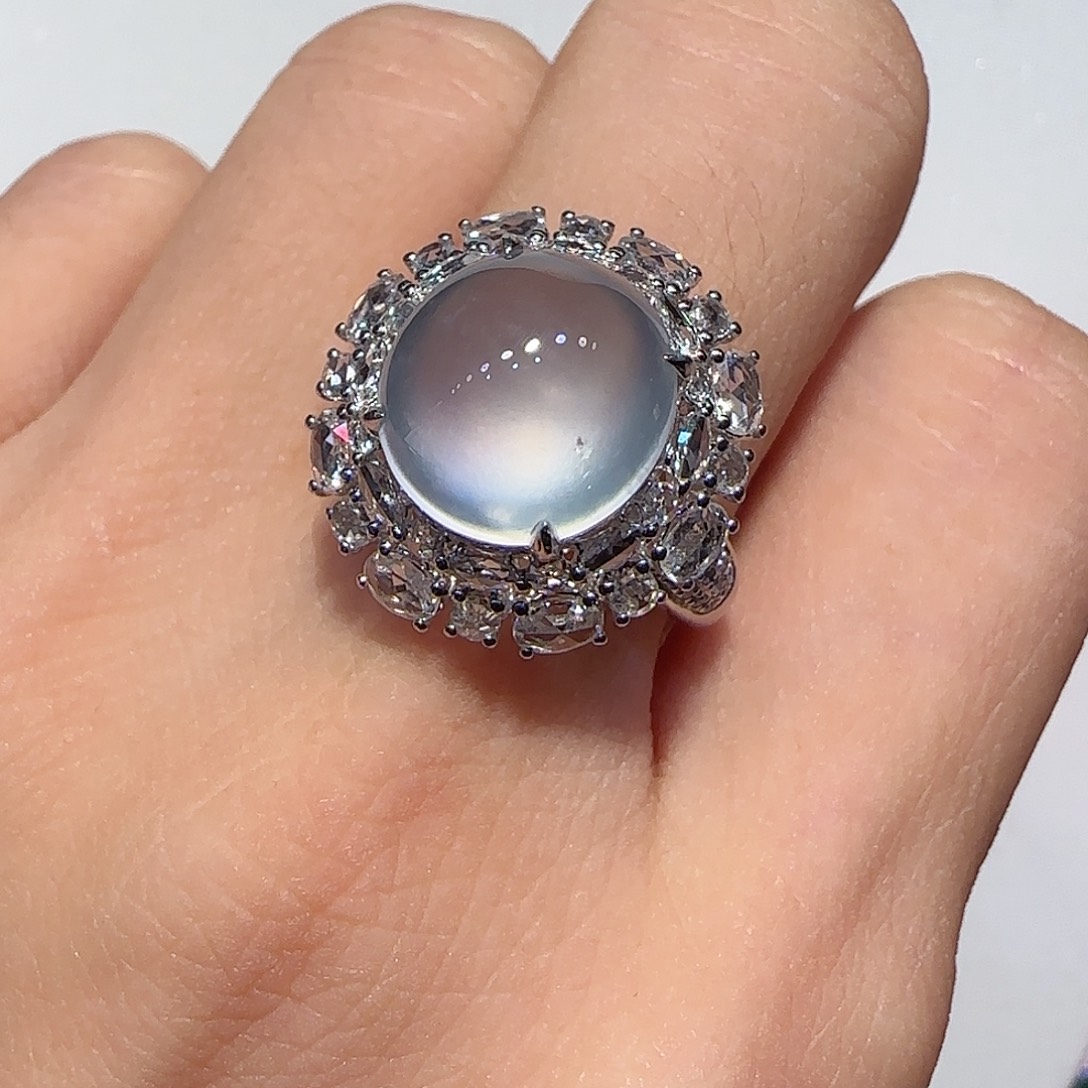 翡翠戒指18K金镶嵌戒指