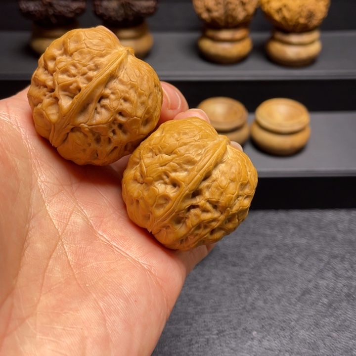 文玩核桃吊坠F观音佛手38