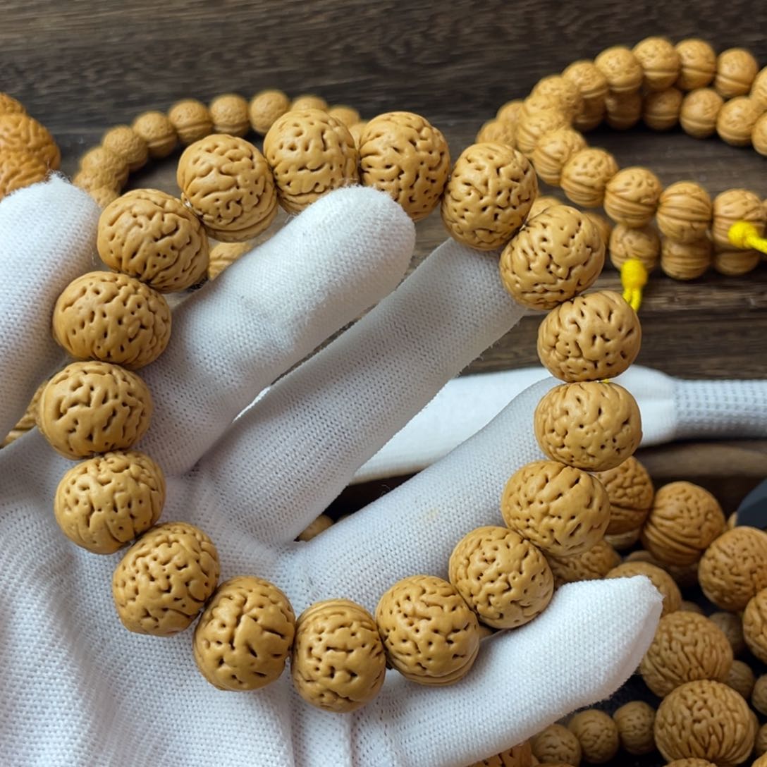 吊坠桃核峰****?野生肌肉