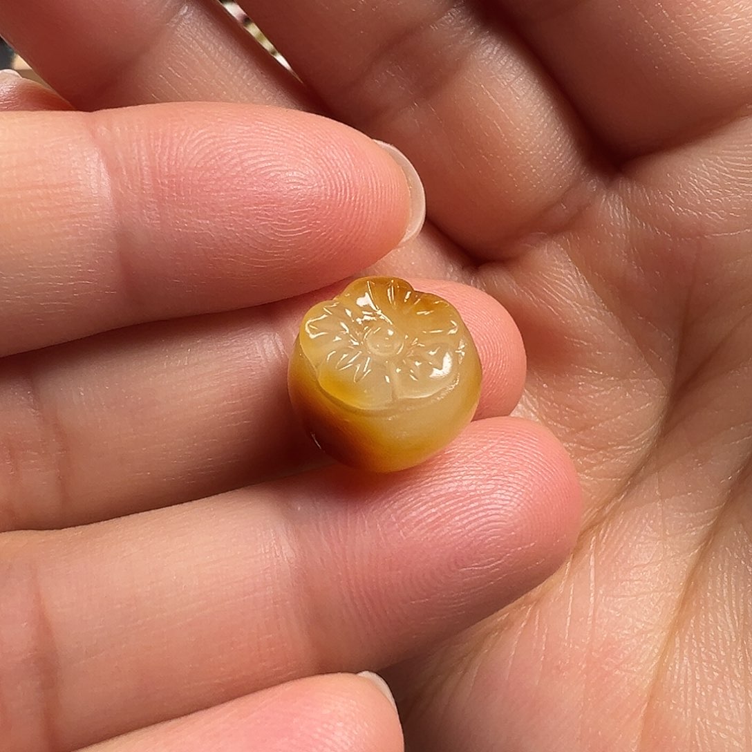 蜜蜡颈饰未镶嵌柿子（打孔不退换）