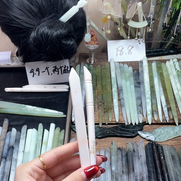 蛇纹石玉发饰合金