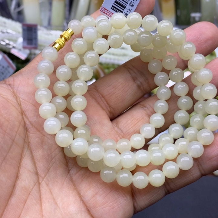 二***侯和田玉未镶嵌项链