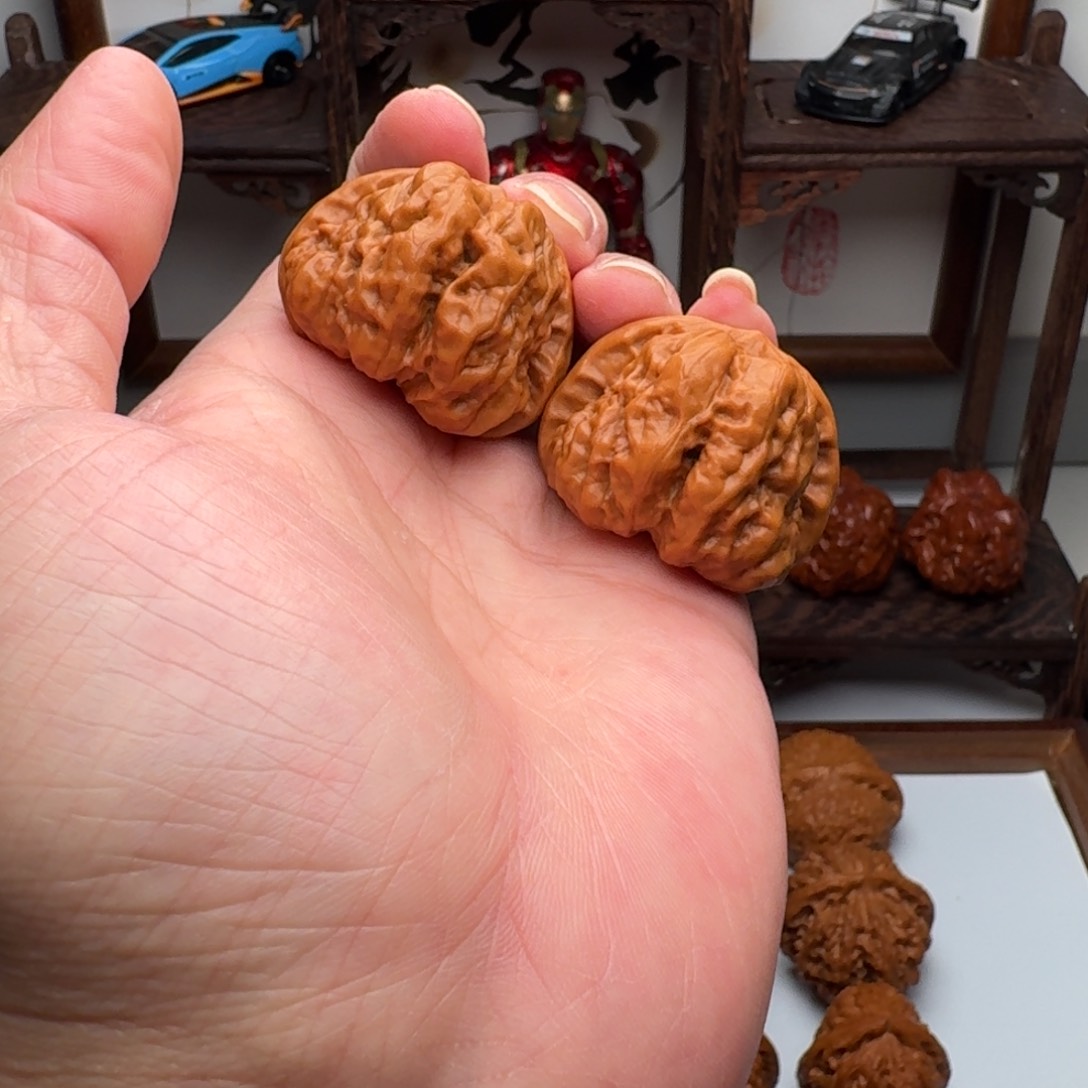 文玩核桃吊坠蛤蟆头