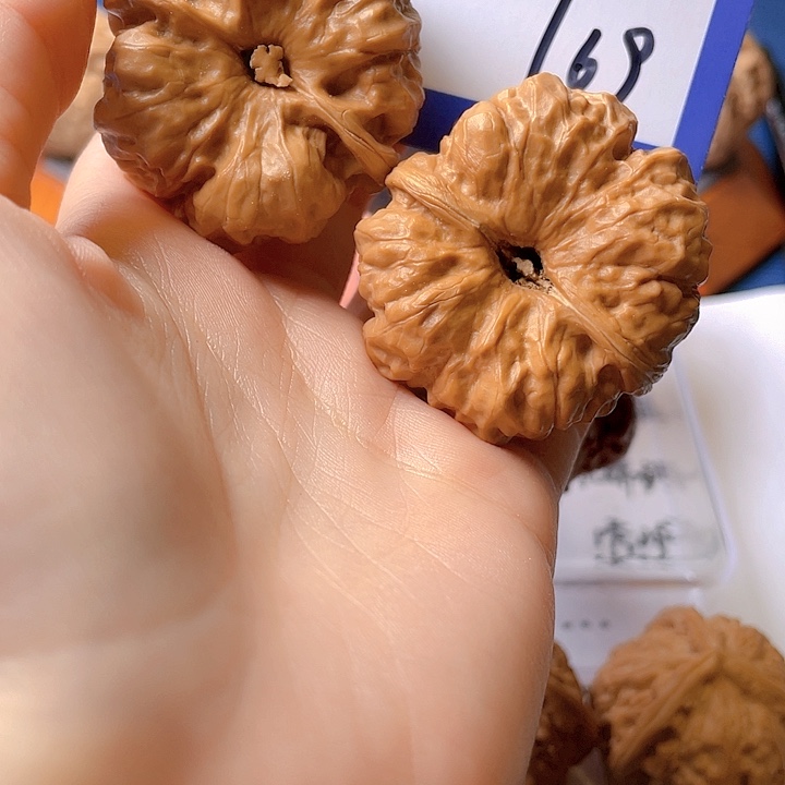 文玩核桃把件?**肉文玩核桃69