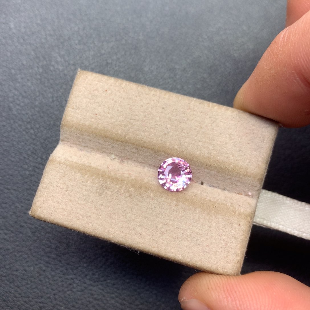 蓝宝石裸石未镶嵌1.14ct