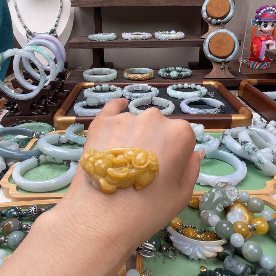 W***5未镶嵌手链翡翠手链