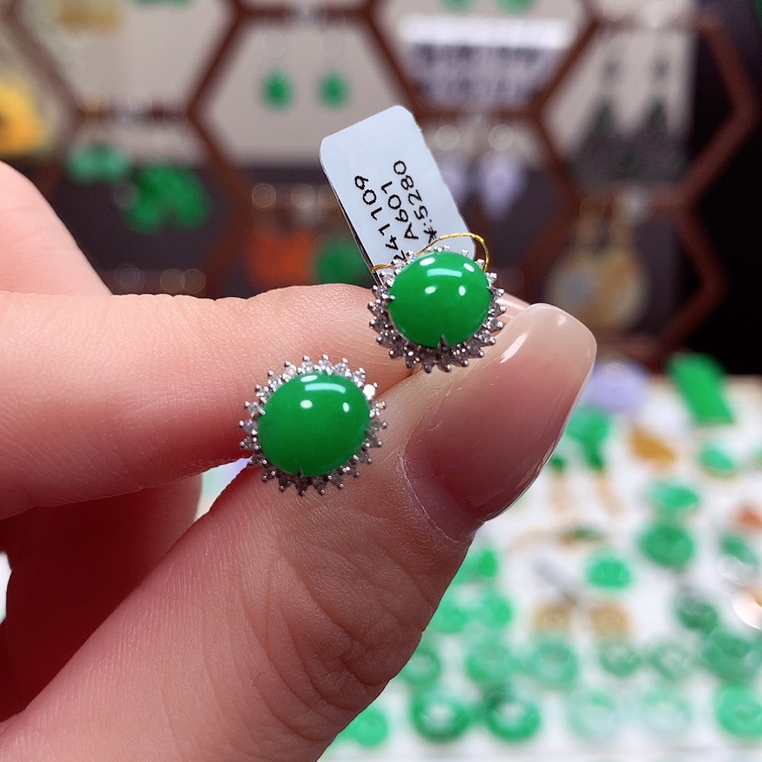 翡翠耳饰18K金镶嵌天然翡翠