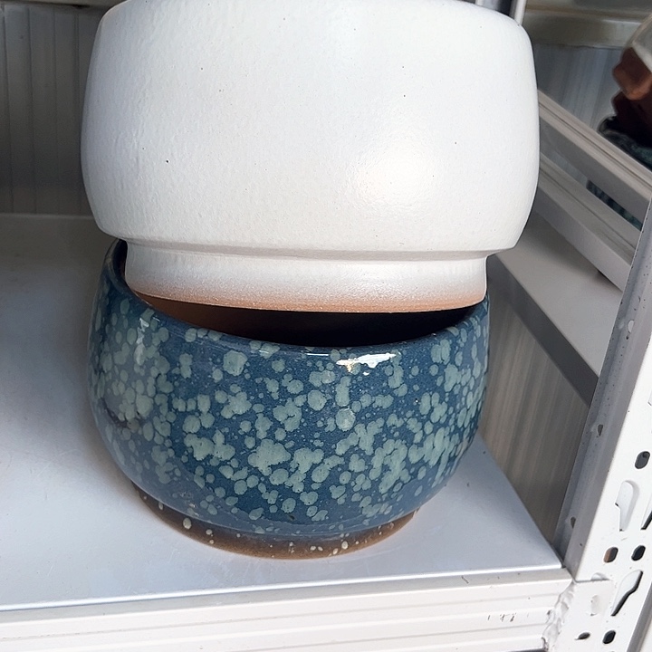 红陶口20高13。。。。。。。