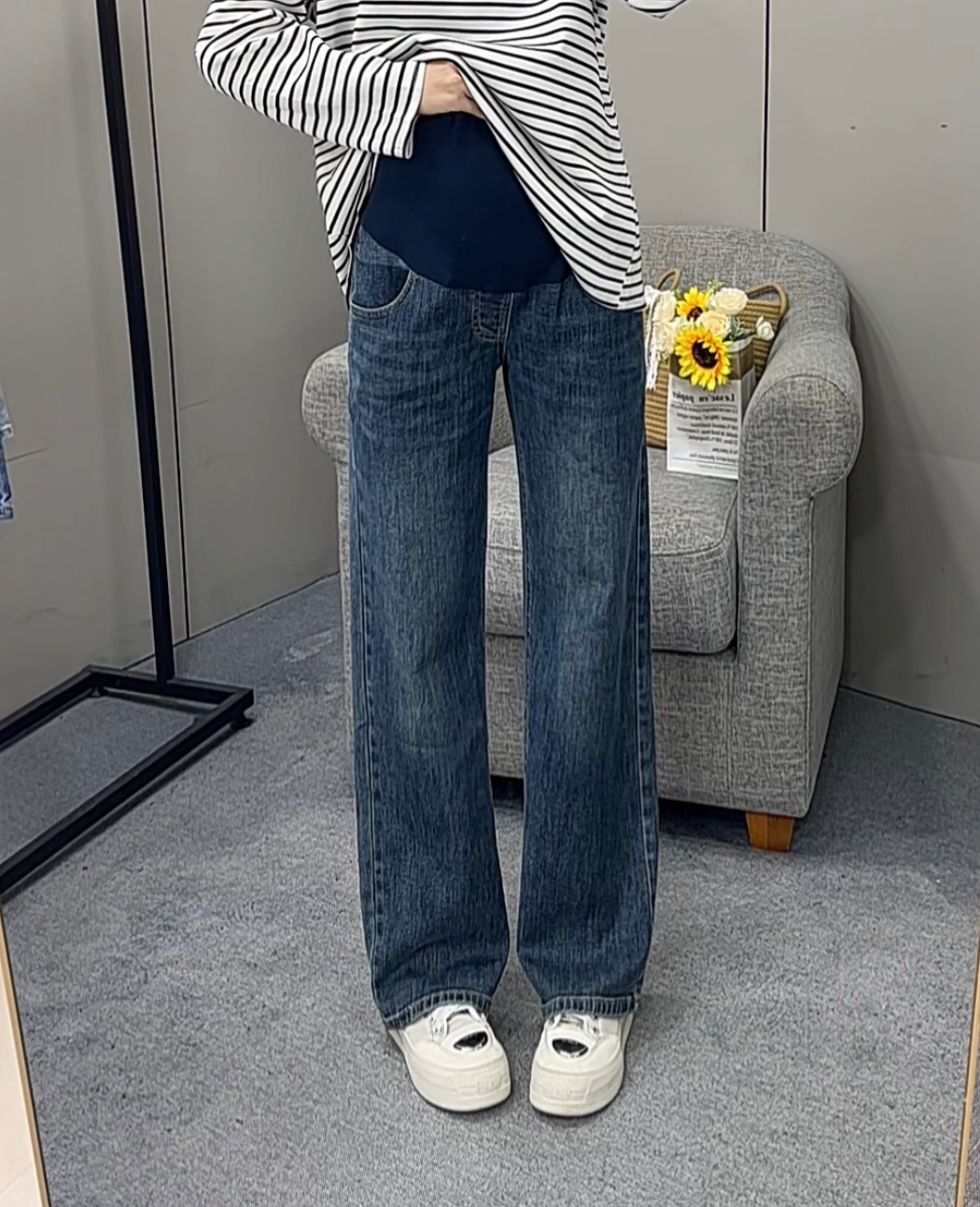 【雅妃家】主播实拍窄版孕妇阔腿裤秋季新款高腰托腹长裤直筒牛仔裤