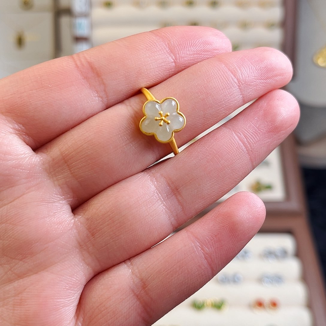 和田玉戒指银S925镶嵌毛****基