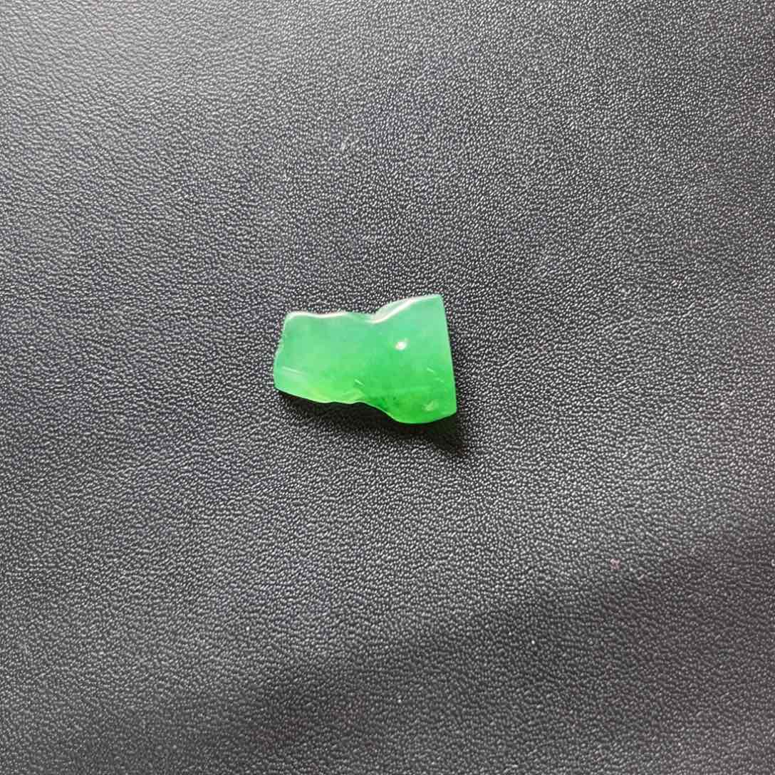 定制翡翠未镶嵌冰绿