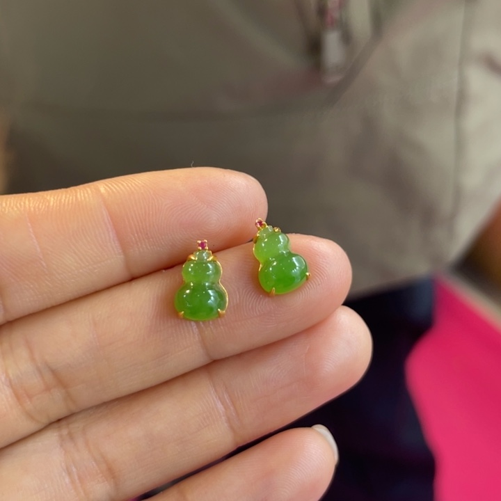 和田玉18K金镶嵌耳饰