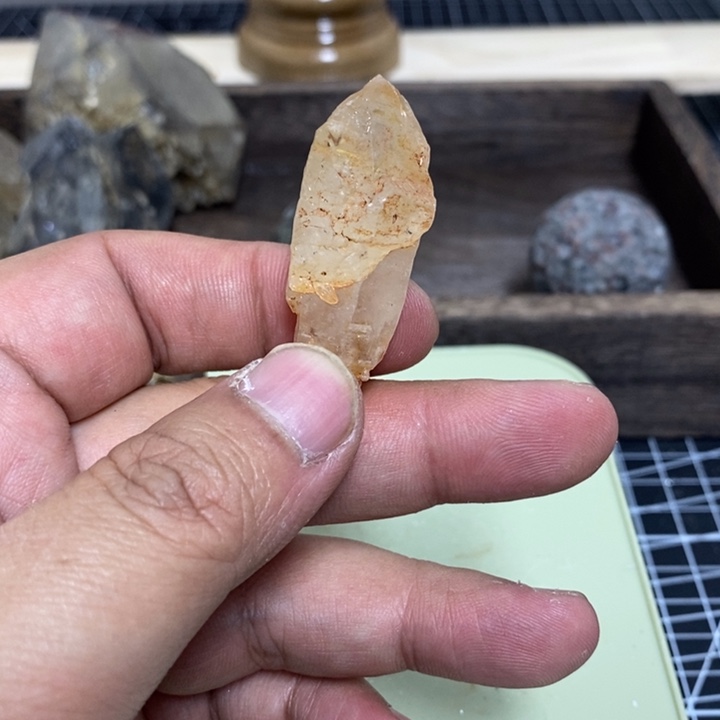 水晶水晶柱未镶嵌青**悔