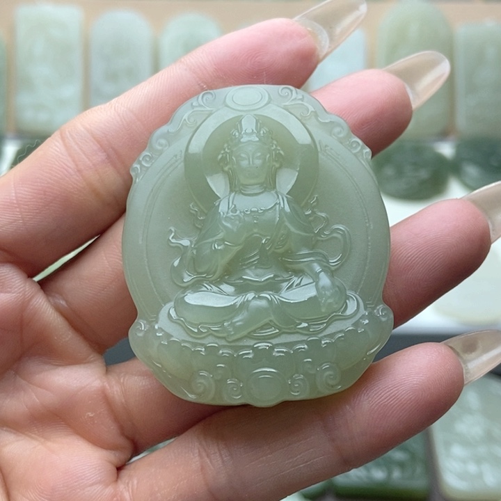 和田玉颈饰未镶嵌小*哥