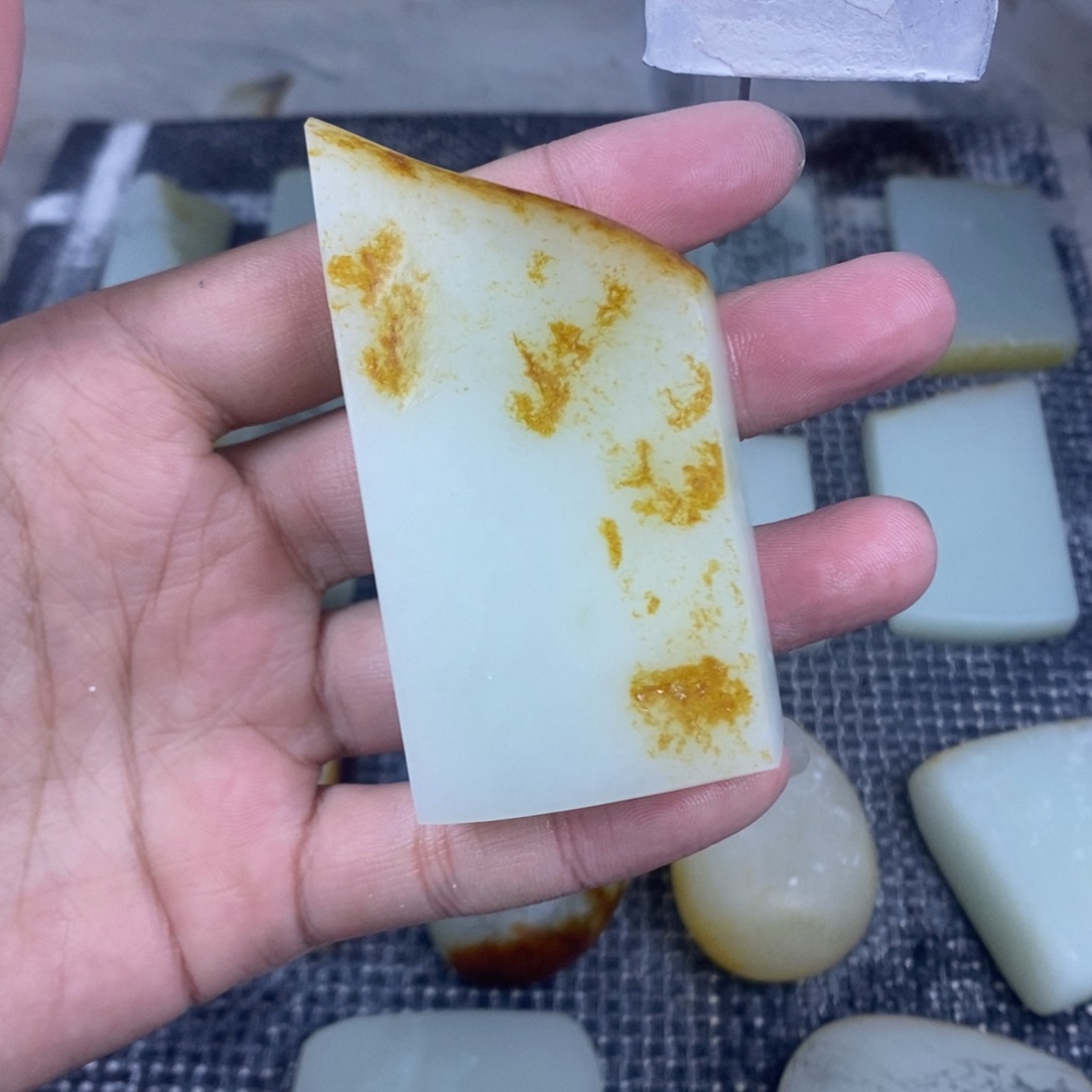 烫***子定制和田玉未镶嵌定制