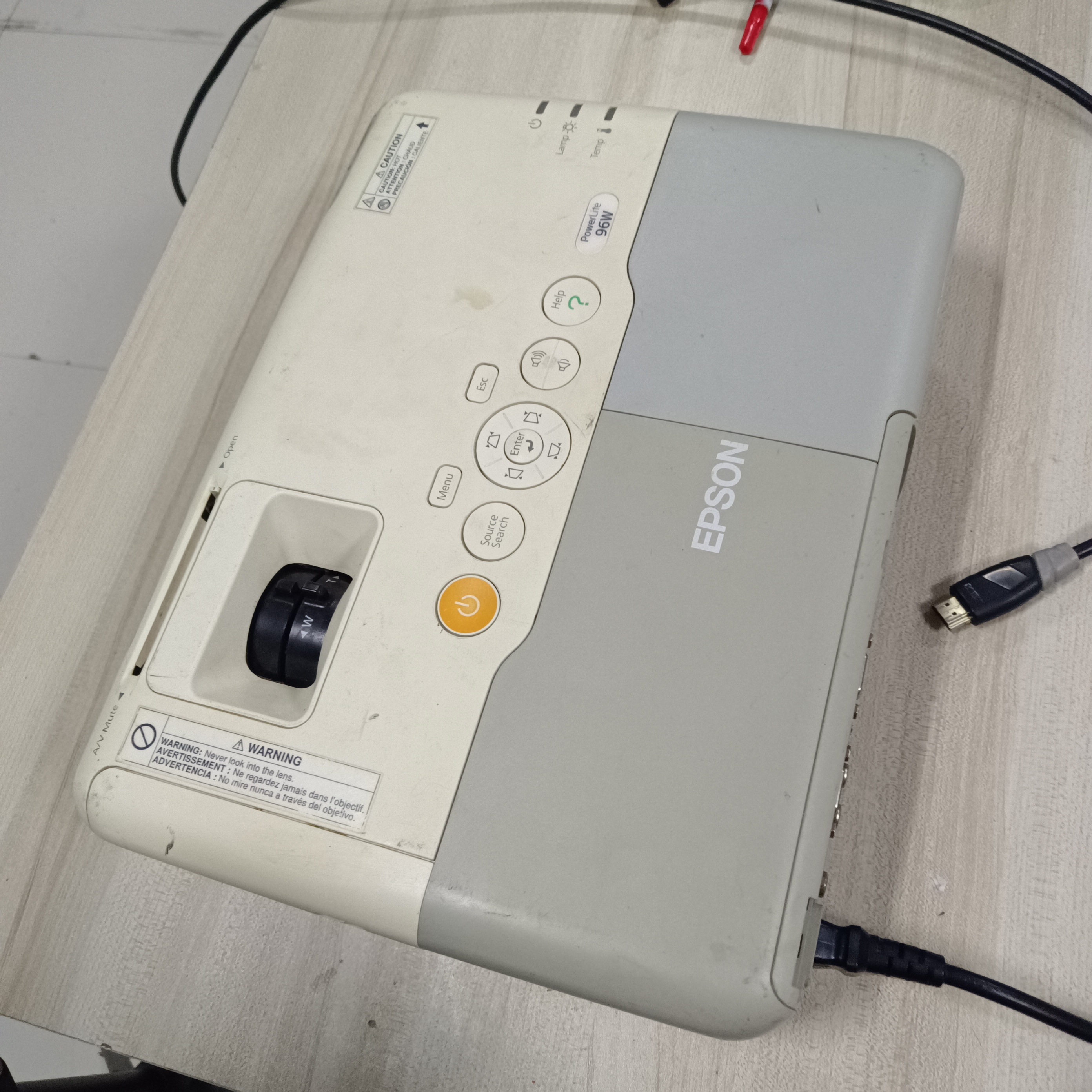 9新 Epson/爱普生 二手爱普生投影仪运费自理