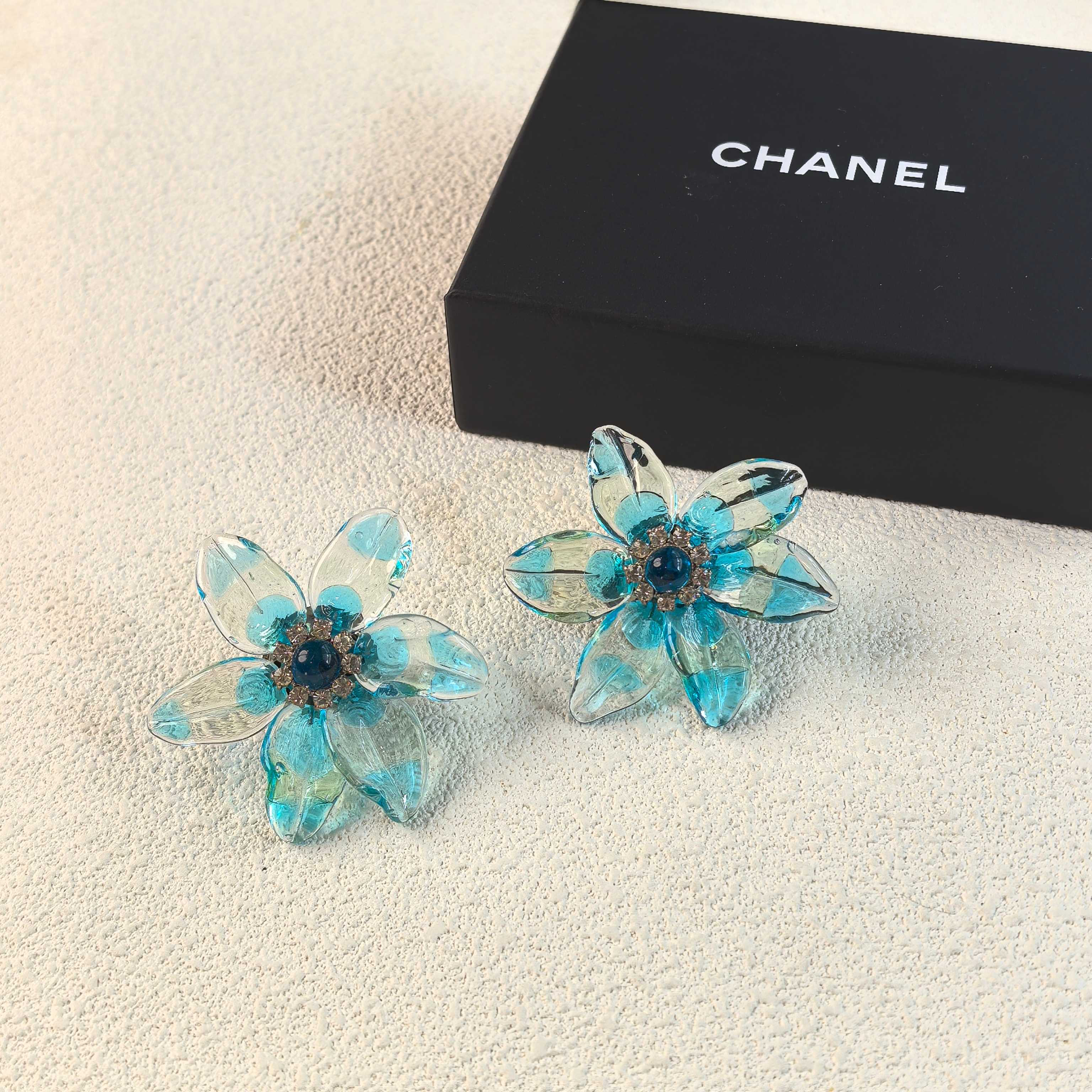 95新 Chanel/香奈儿 泡泡中古Chanel蓝琉璃花花耳夹